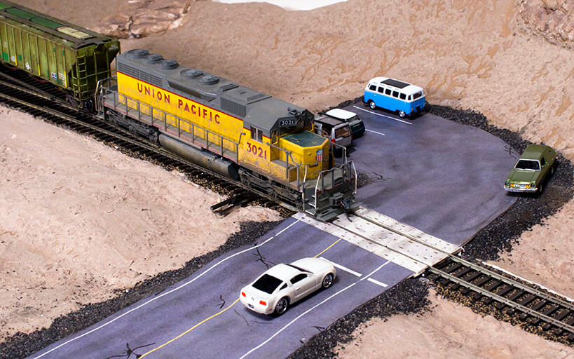 Trackside Model Railroading, building a realistic paved road for your model trains