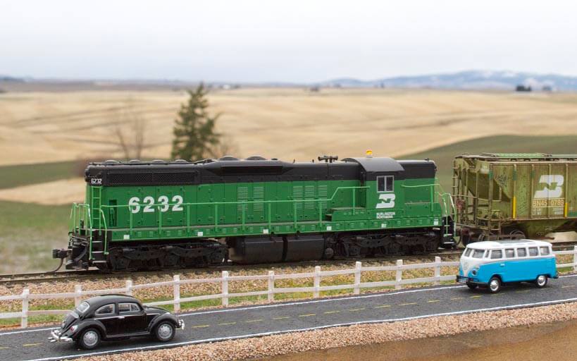 Trackside Model Railroading, build a split rail fence for your railroad