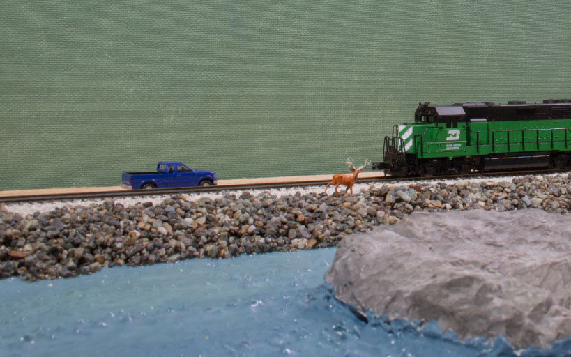 Trackside Model Railroading, Build a rocky shore line in N scale